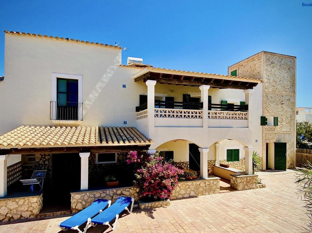 Astbury Apartments Es Calo Village