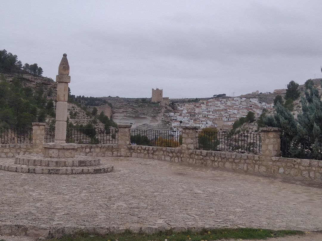 Castillo de Alcala del Jucar景点图片