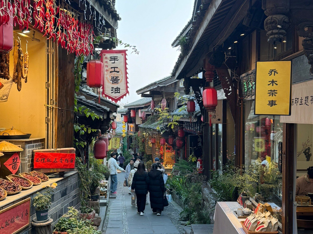 都江堰市步行街-都江堰市必去景点