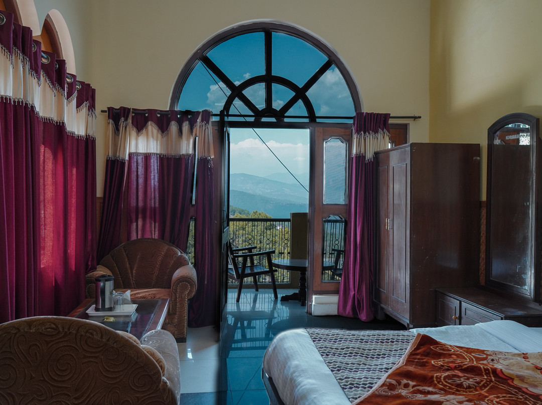 Himalaya Mount View Resort  & Cafe