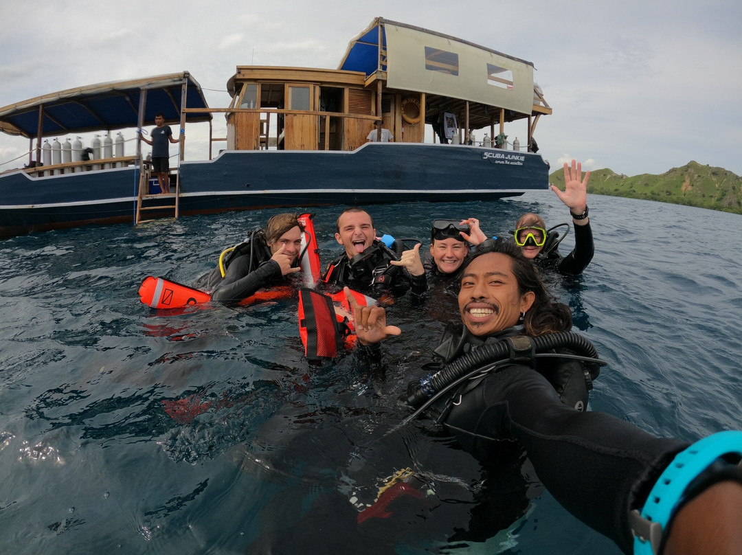 Scuba Junkie Komodo景点图片