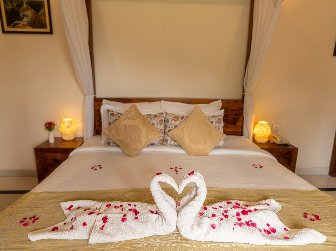 Hotel Raj Bagh Palace主图