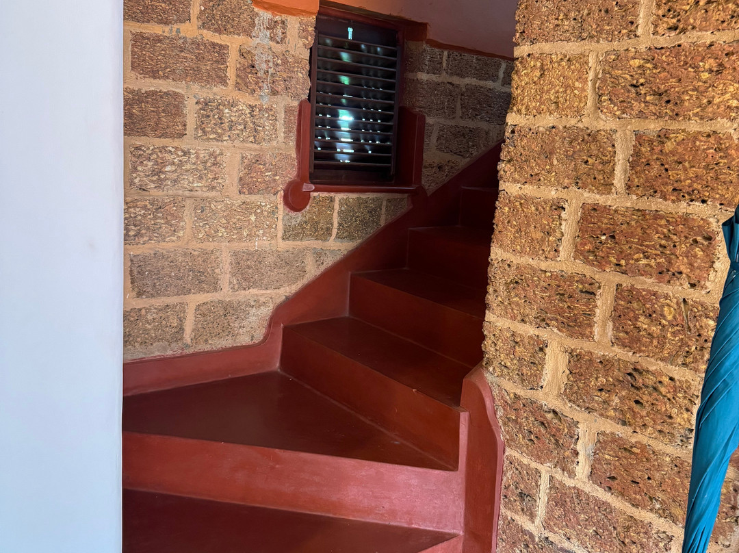 SwaSwara, CGH Earth主图