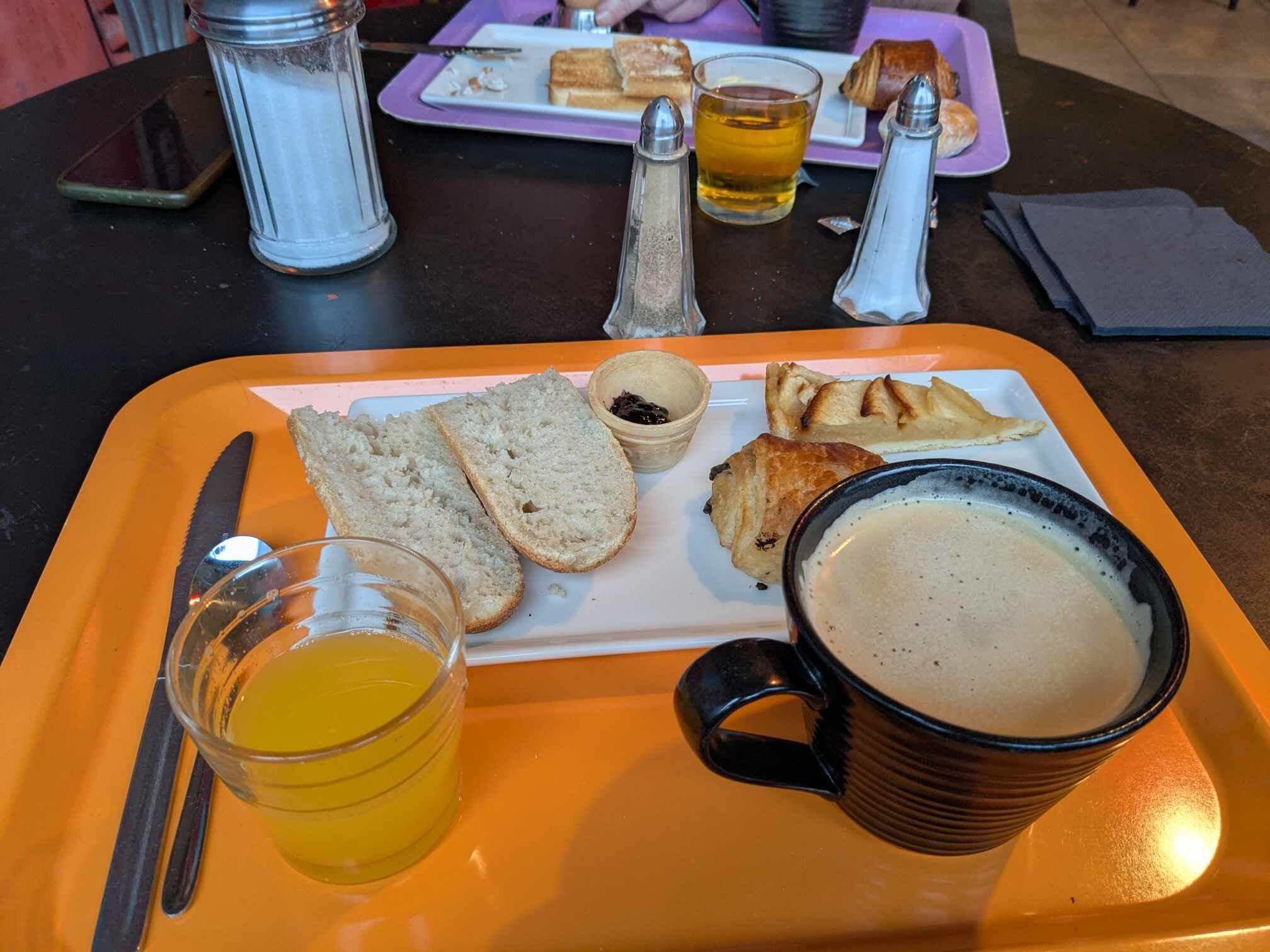 Ibis Styles Vierzon-官方