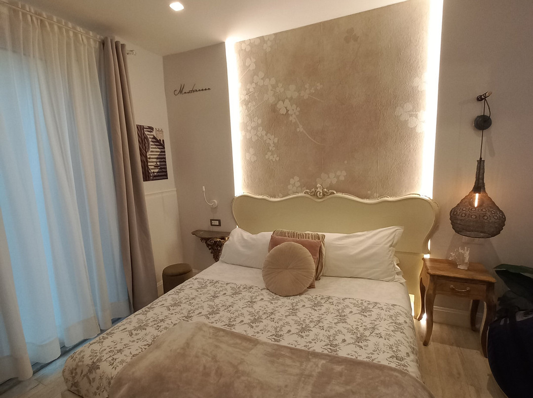 乐5渔村斯佩西亚旅馆主图