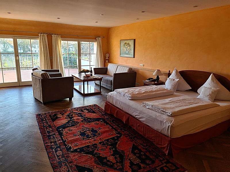 Hotel Schloss Edesheim主图