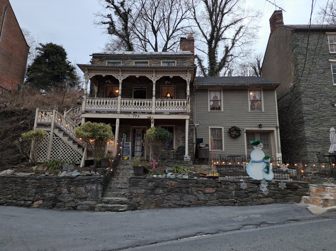 The Town's Inn主图