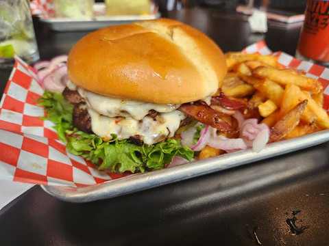 Brickhouse 714 Bar and Grill