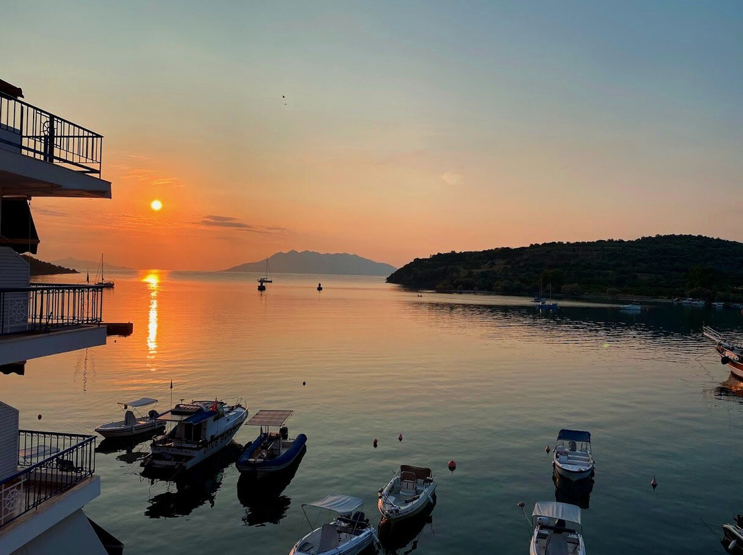 Poseidon Hotel主图