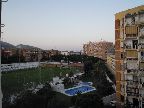 加蒙纳尔花园酒店主图