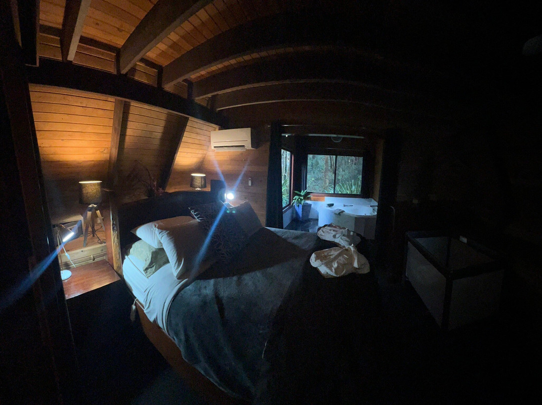 茅斯热带雨林度假村主图