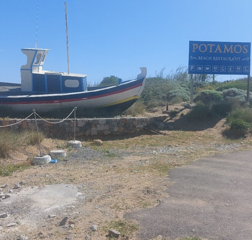 Potamos Beach景点图片
