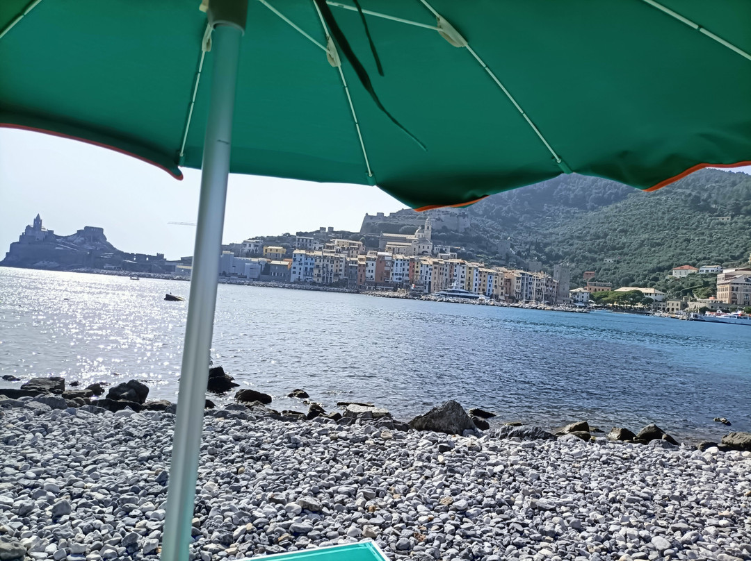 Arenella Beach-韦内雷港必去景点