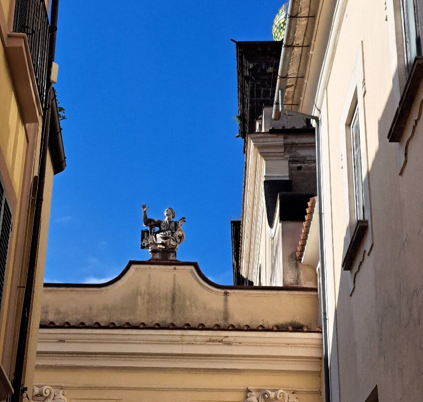 Duomo-Sant'Agata de' Goti必去景点