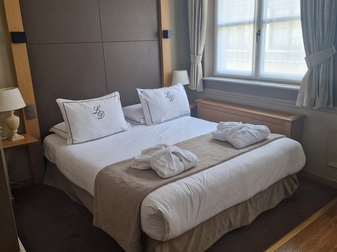 迪赛皮蒂姆酒店主图