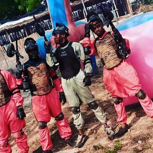Adonisplaza Paintball And Games Center景点图片