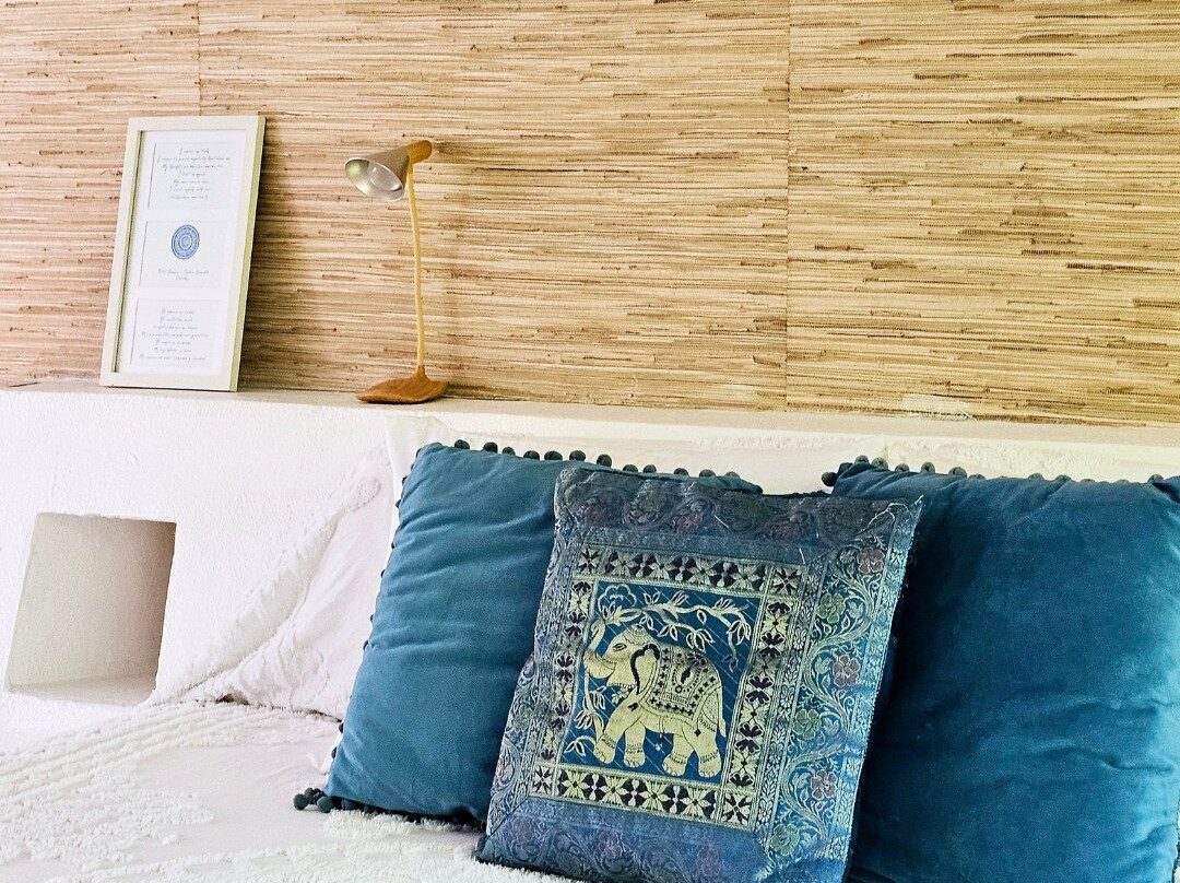 Lotus Beach Hotel主图