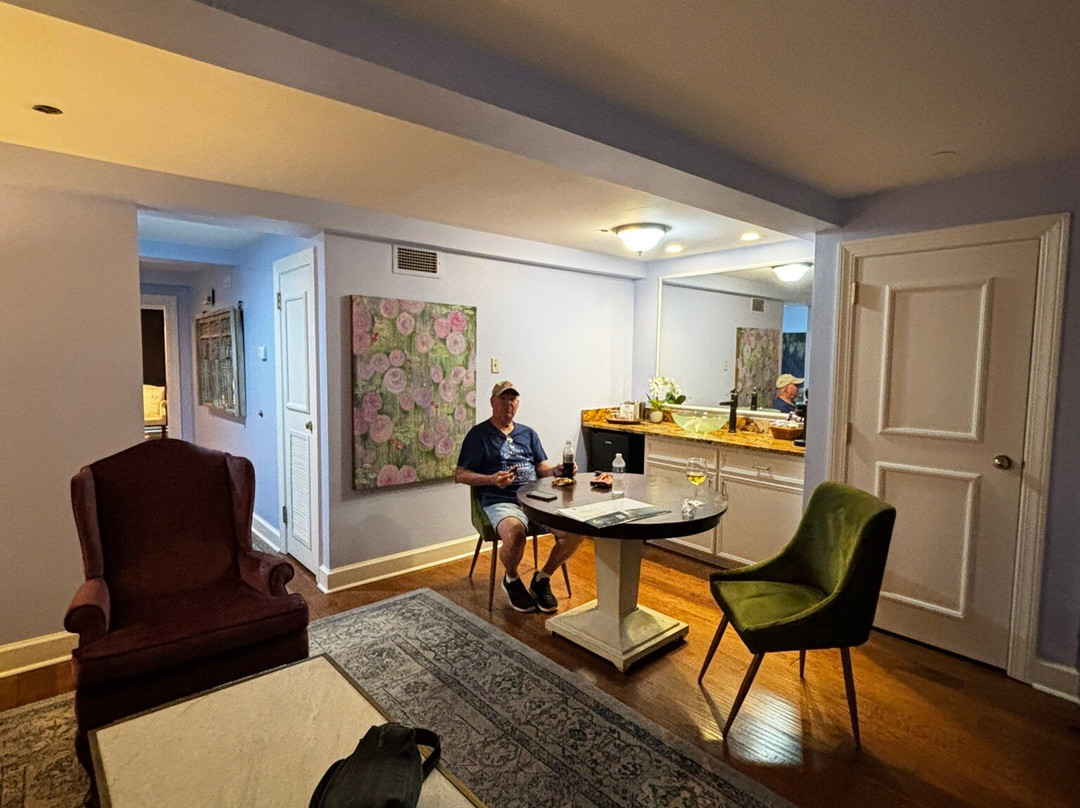 The Remington Suite Hotel & Spa主图