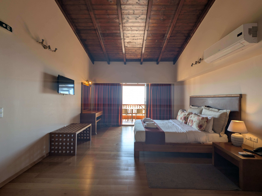 Althea Apartments主图