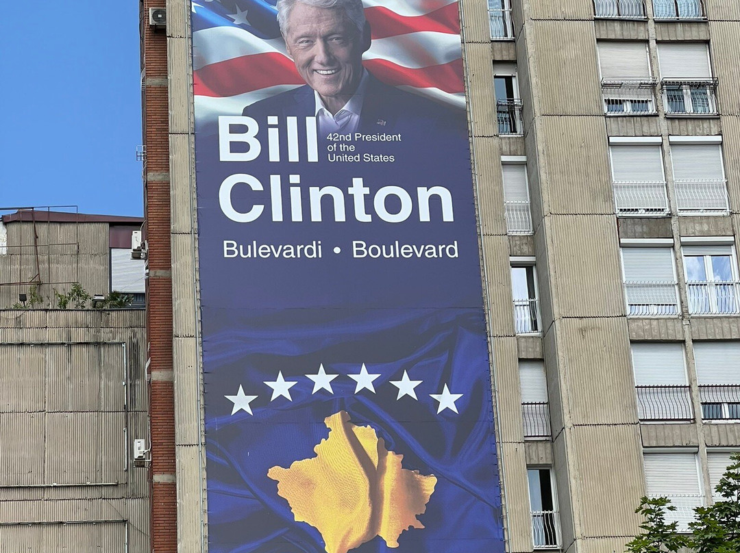 Bill Clinton Statue-普里什蒂纳必去景点