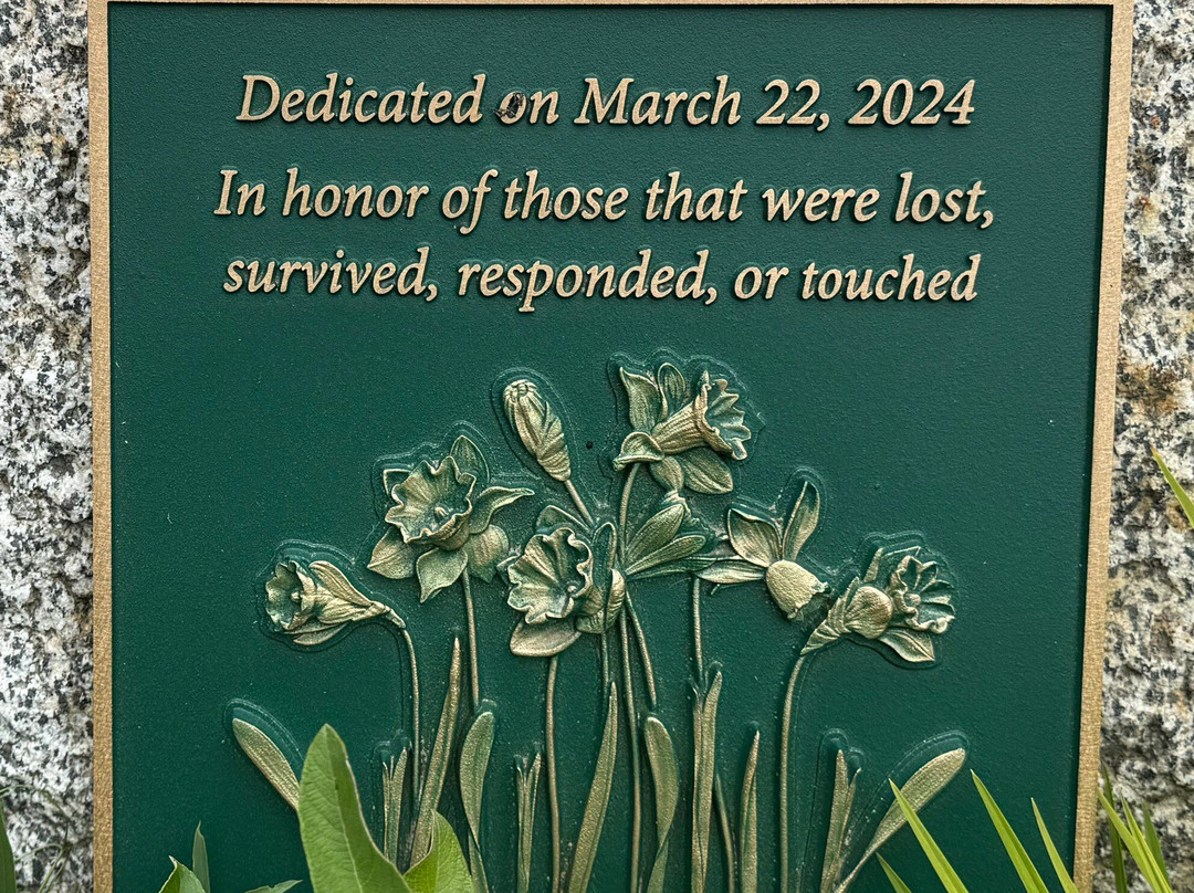 Oso Slide Memorial景点图片