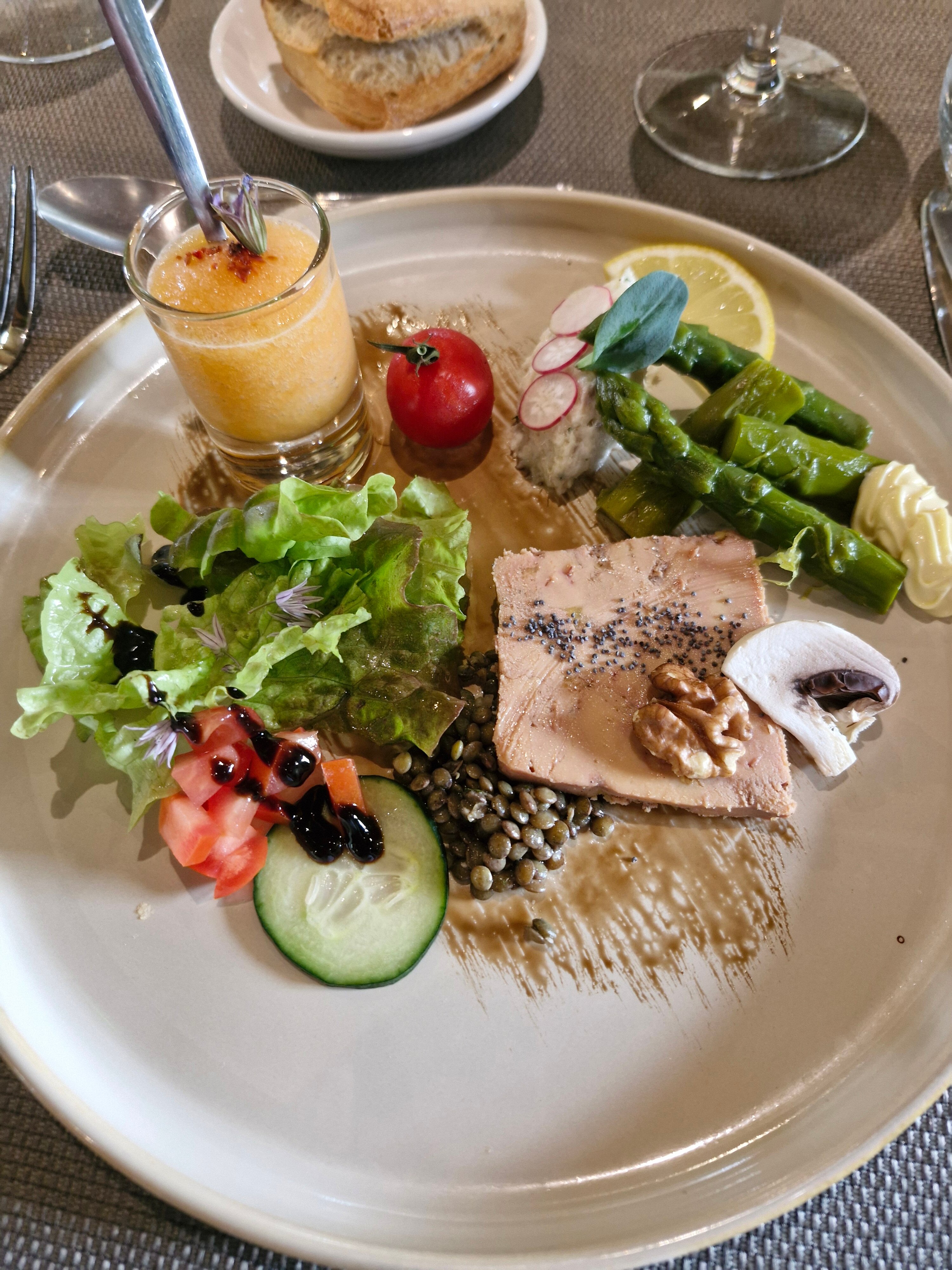 Hostellerie Le Pre Bossu-官方