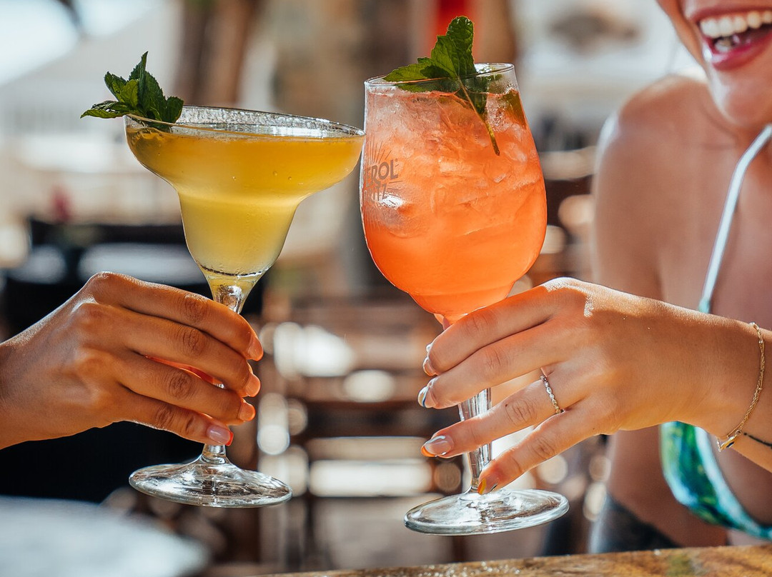 Hippie All Day Bar-Livadi必去景点