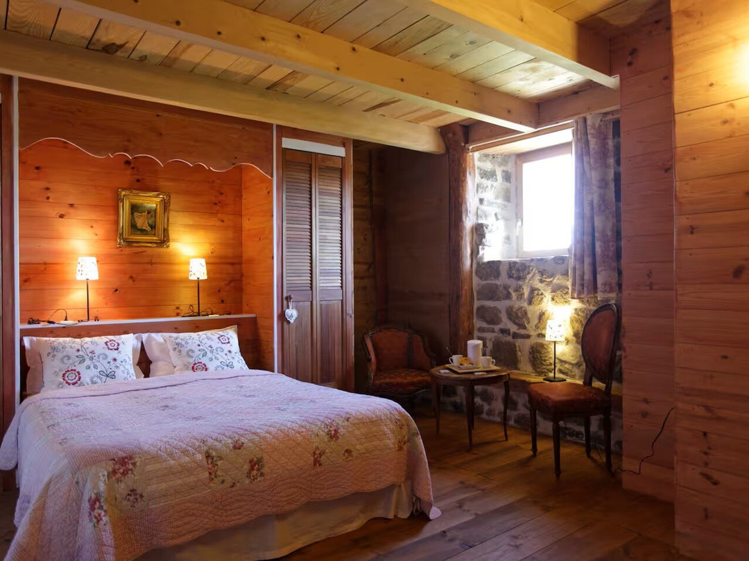 Maison D'hotes La Longerine主图