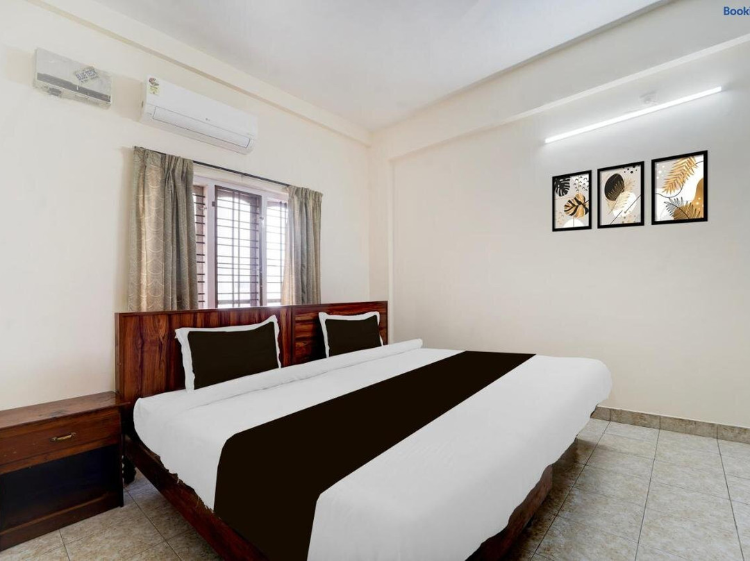 Hotel O Pathanamthitta Near Mahatma Gandhi Statue主图