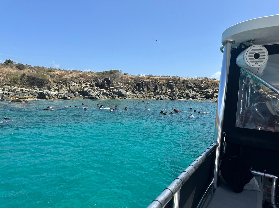 Sabrage Charters-圣 托马斯必去景点