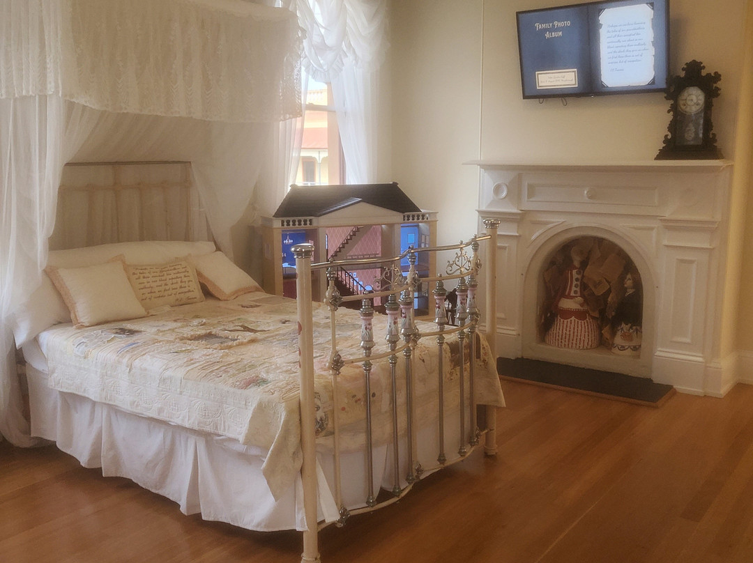 Mary Poppins Statue-Maryborough必去景点