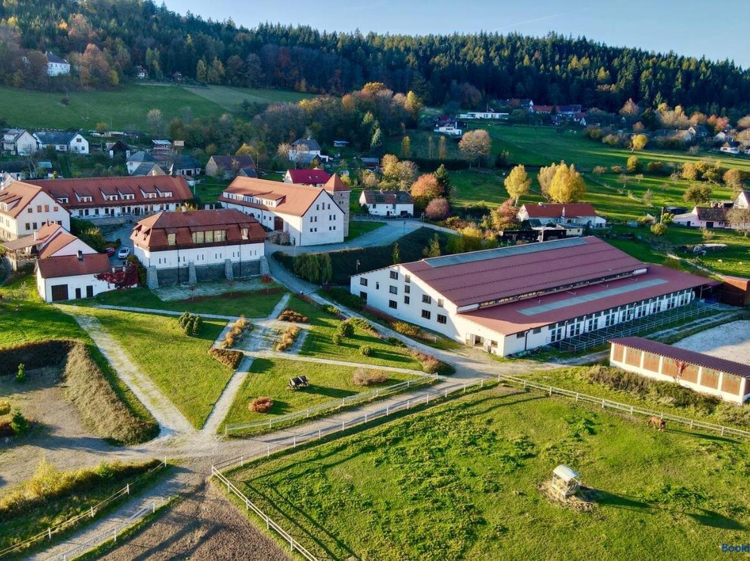 Sobesuky酒店住宿-Dvur Krutenice