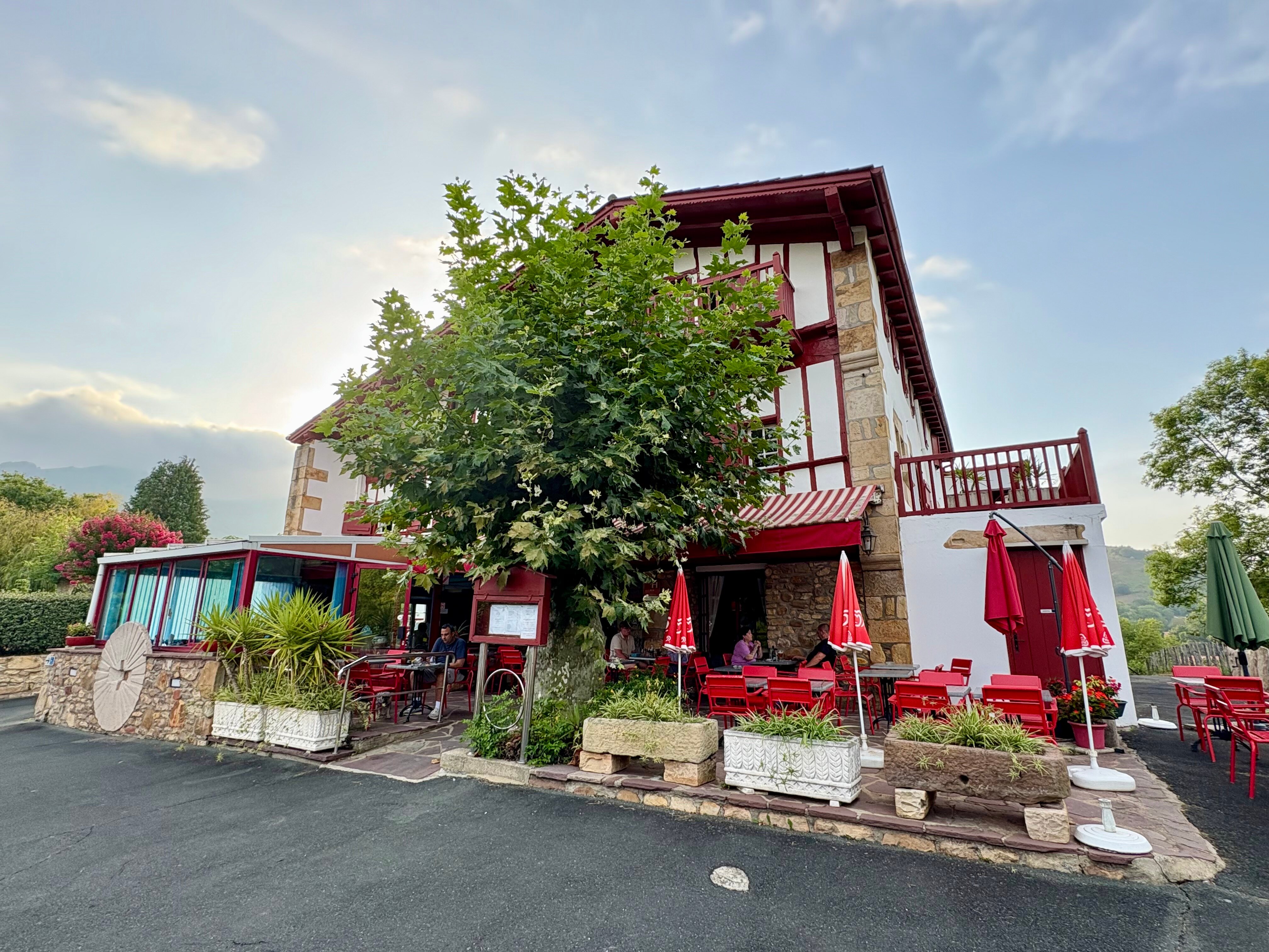 皮卡萨利亚酒店-官方