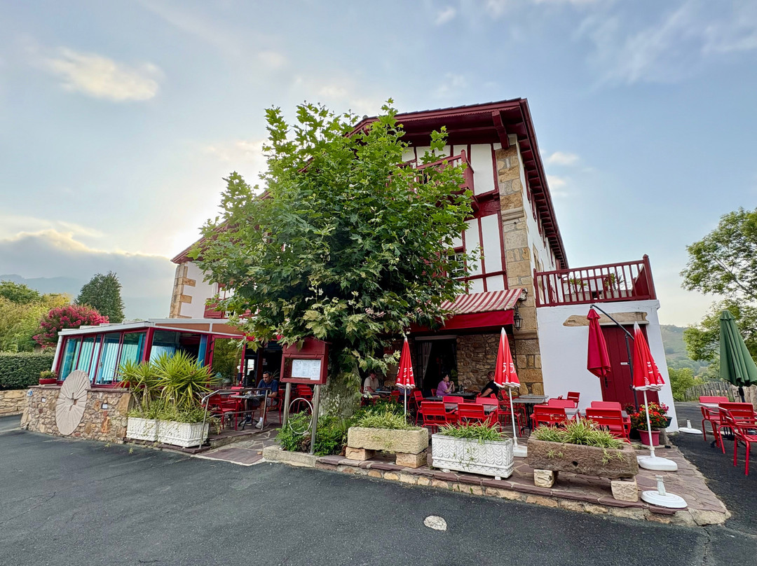 皮卡萨利亚酒店主图