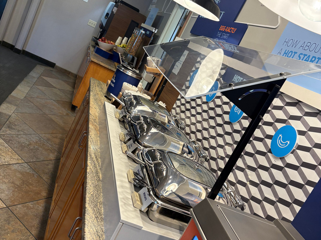 Holiday Inn Express & Suites Cheney By IHG主图