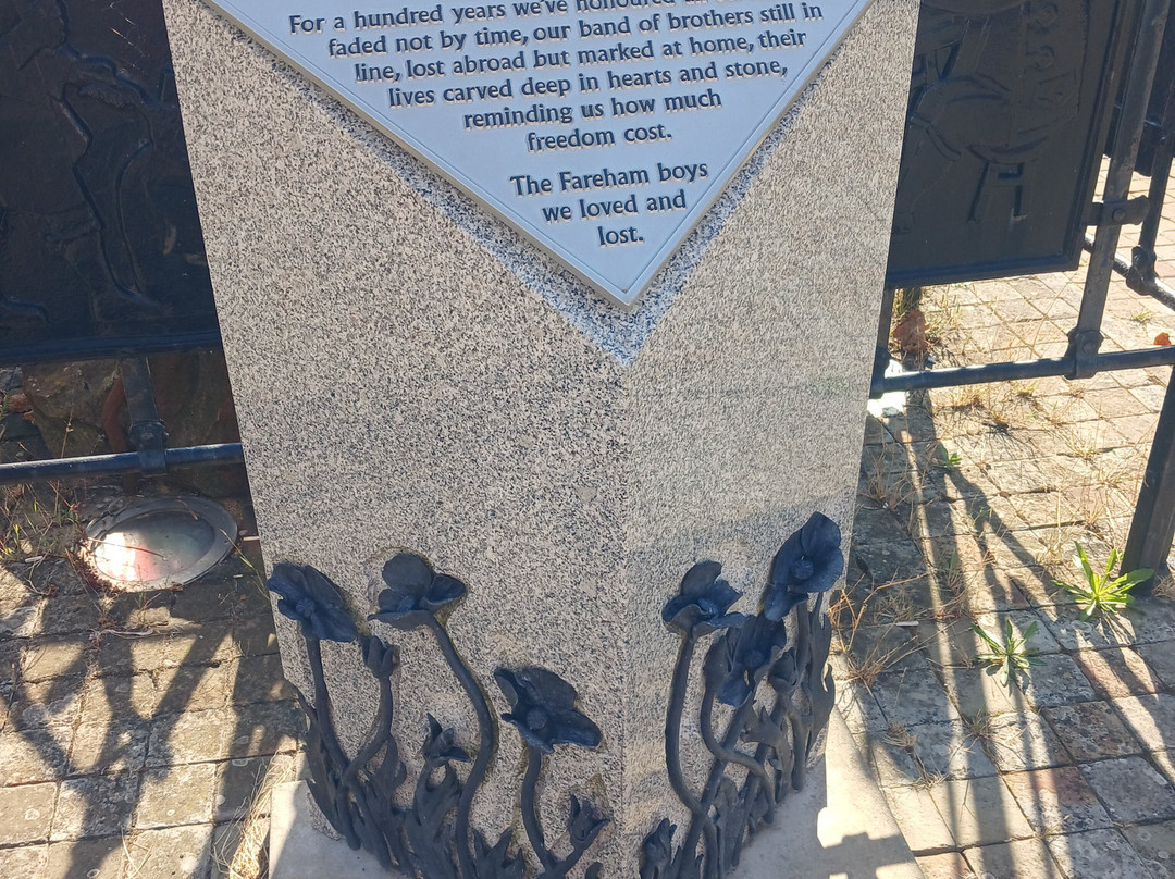 The Smith Tree Of Life-费勒姆必去景点