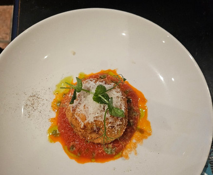 Moytura At The Riverside