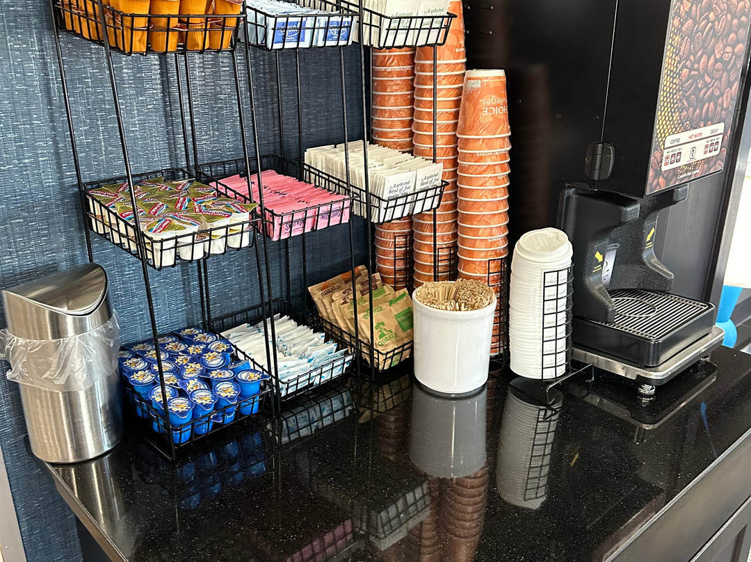 Comfort Inn & Suites主图