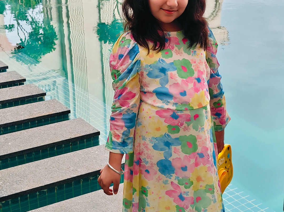 Classic Sapphire Ananta Bundi主图