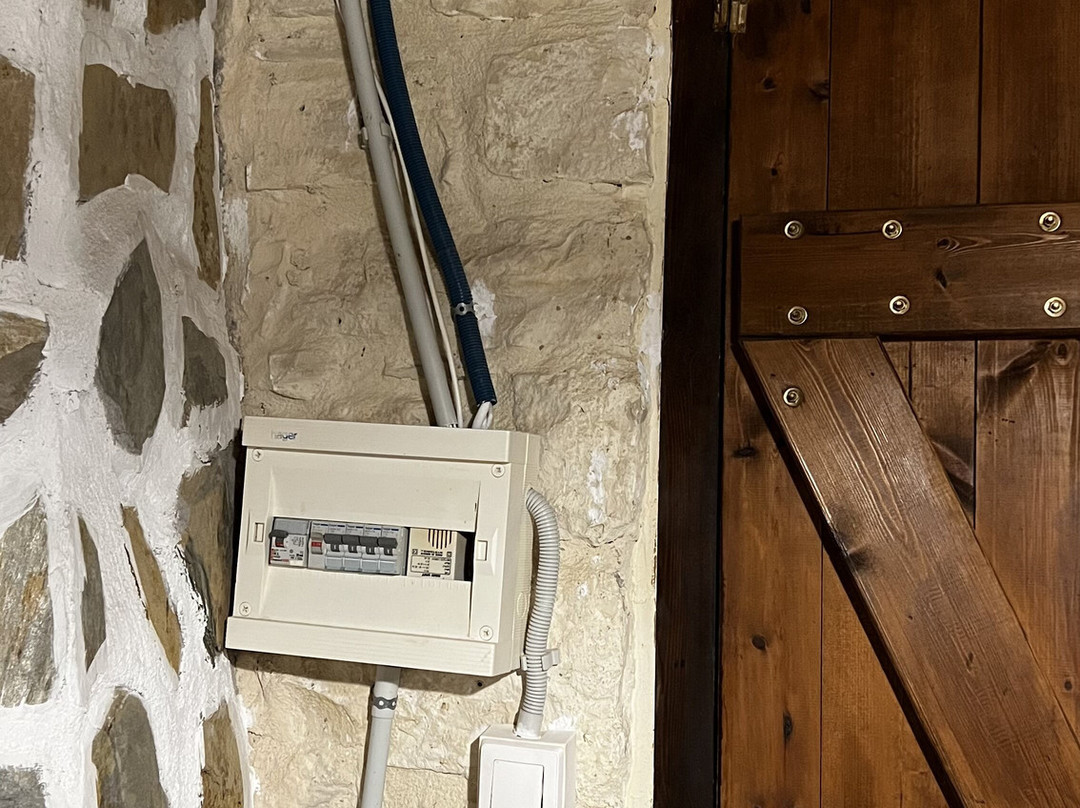 Stone Village Hotel主图