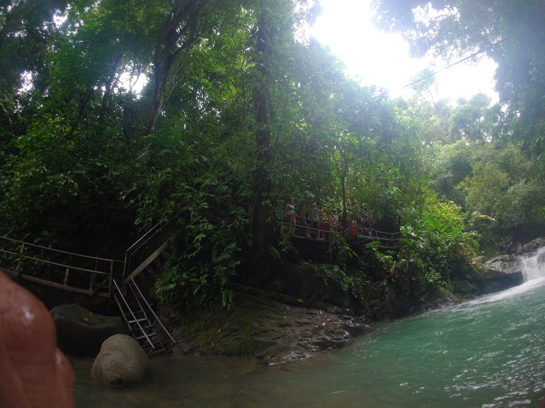 Uvita Waterfall-乌维塔必去景点