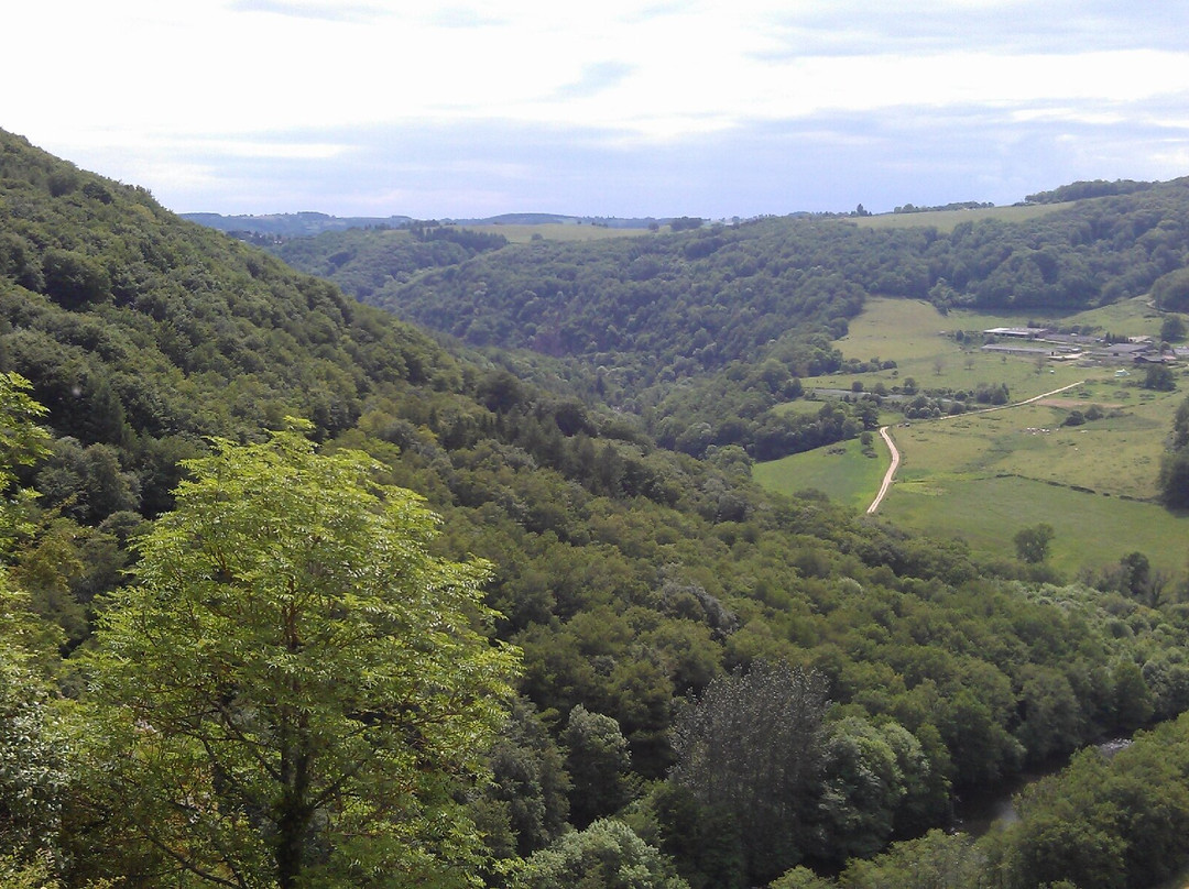 Château-Rocher-Saint-Remy-de-Blot必去景点