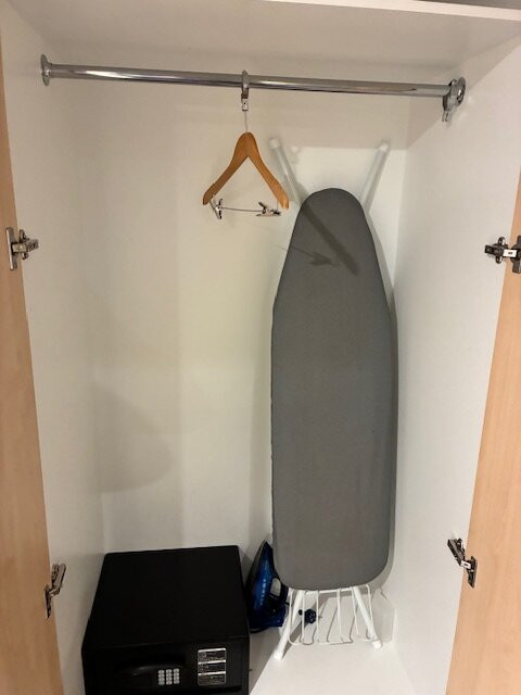 格雷尔广场码头盛橡套房酒店主图