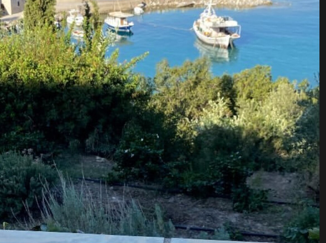 Diapori Suites Hotel主图