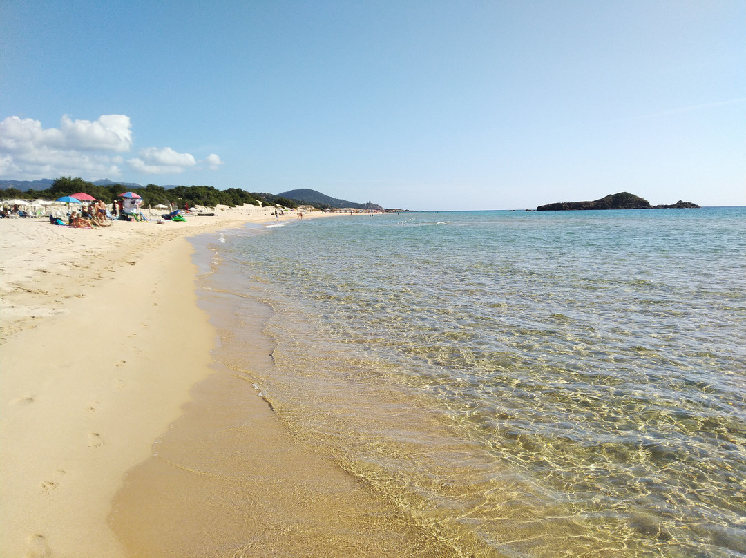 Spiaggia Su Giudeu-Domus de Maria必去景点
