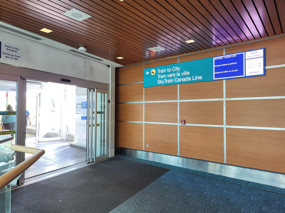 Canada Line-温哥华必去景点