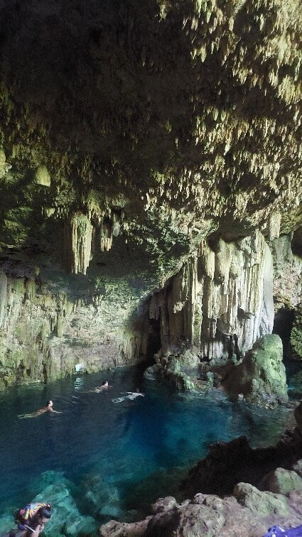 Cenote Cueva Saturno Carbonera-Boca de Camarioca必去景点