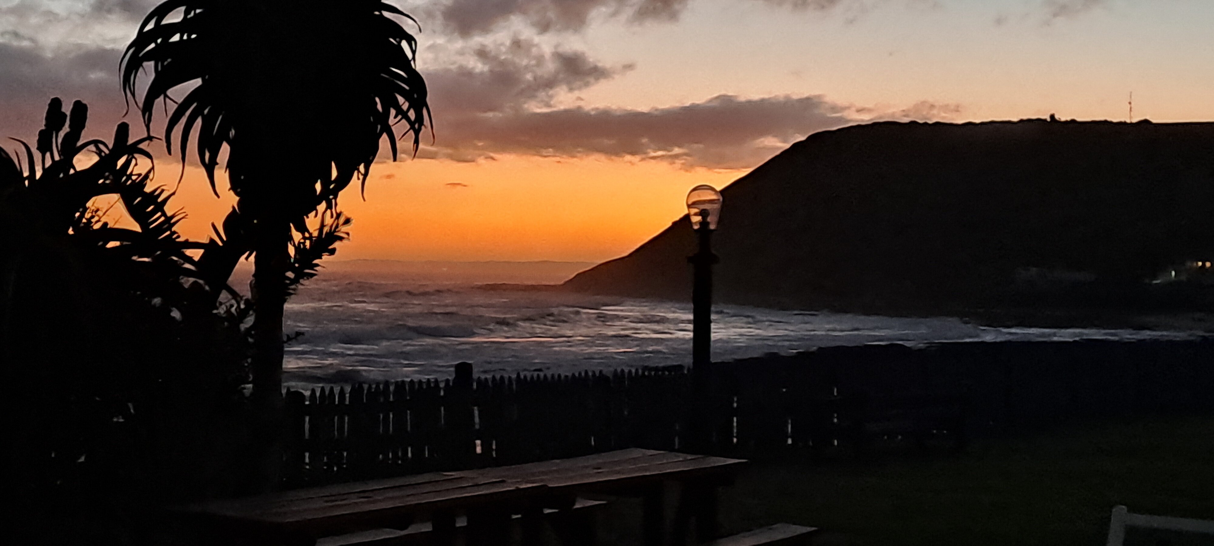 芳贺芳贺酒店-官方