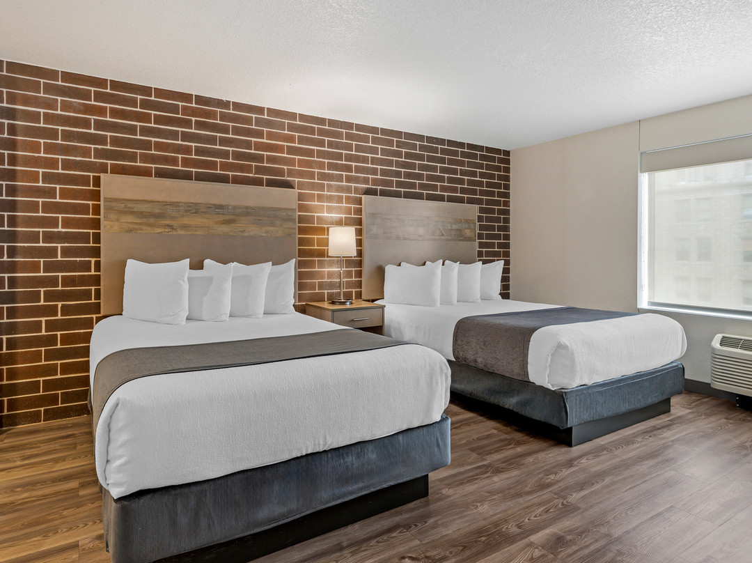 Executive Residency by Best Western Waterloo & Cedar Falls