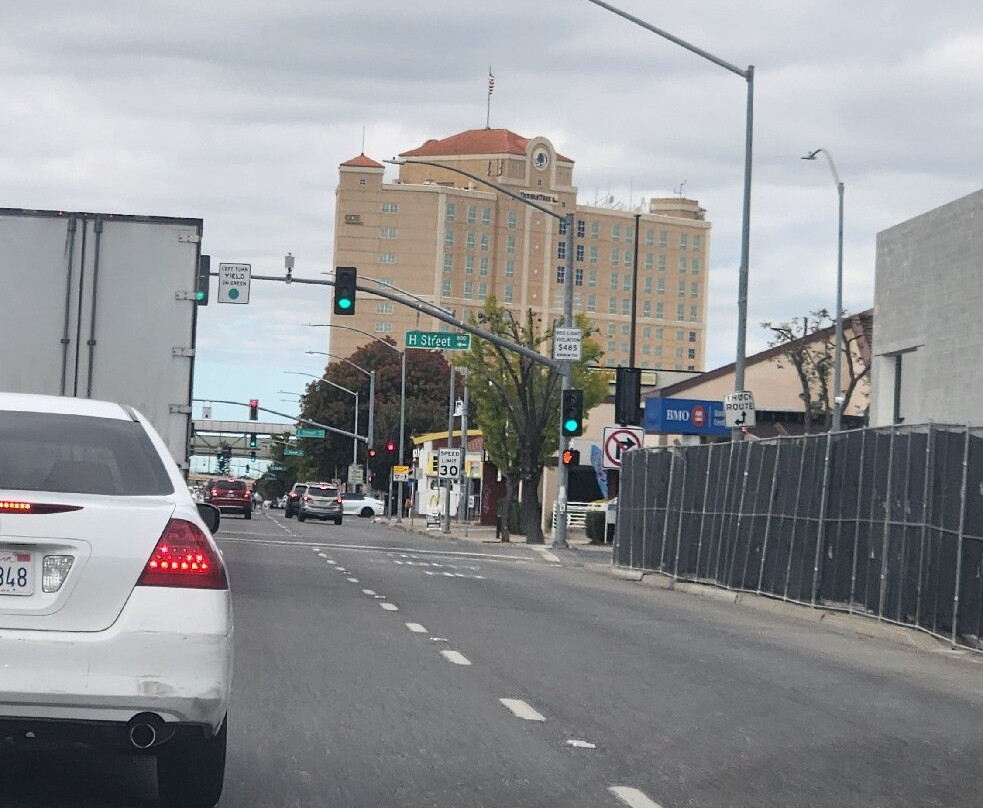 莫德斯托希尔顿逸林酒店主图